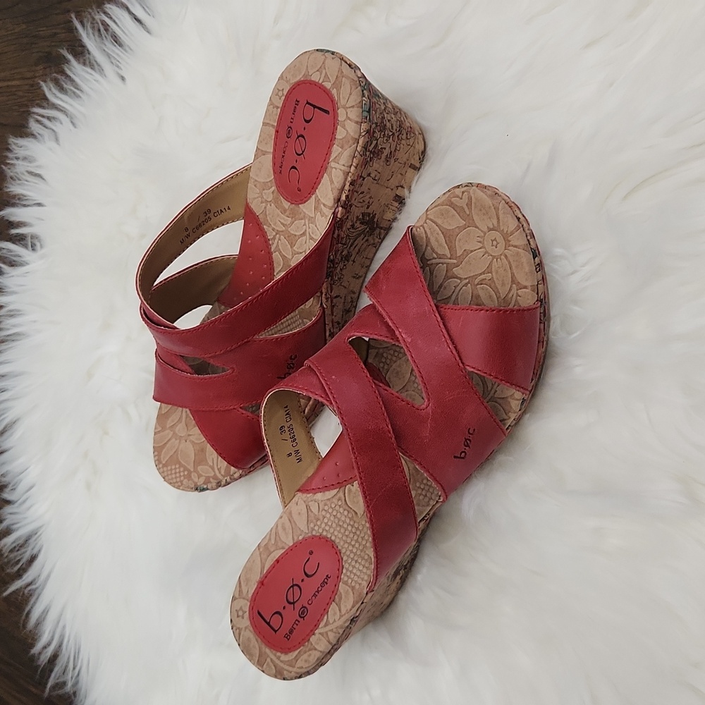 NWOT. BOC Born Aundrea leather sandals sz. 8